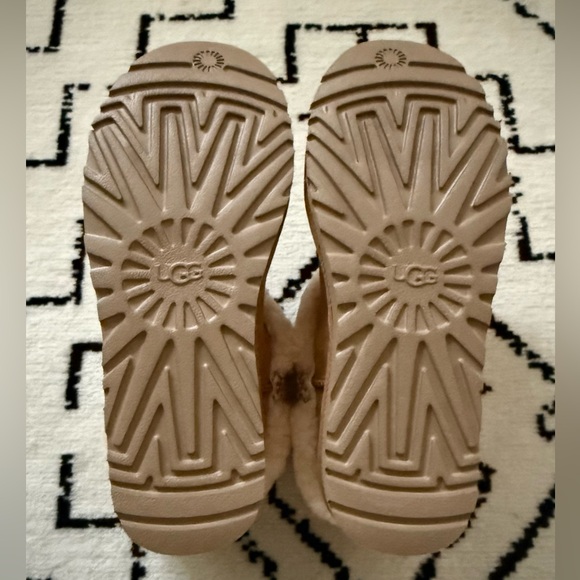 UGG Ultra Mini With Braid 🐑 - Chestnut - Size 8 - DISCONTINUED STYLE - Picture 7 of 9
